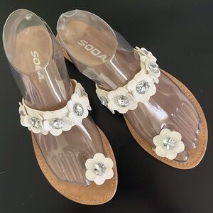 Soda Daisy Wrapped Thongs